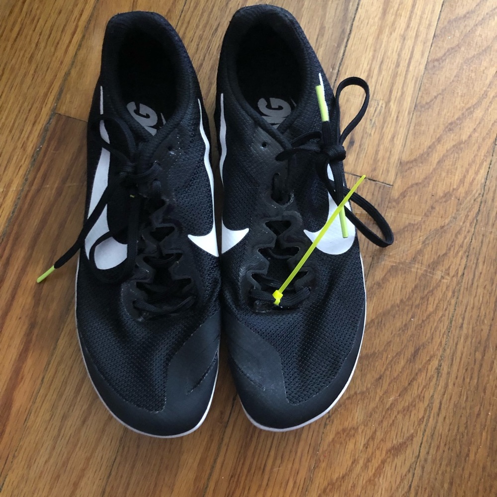 Track spikes/shoes